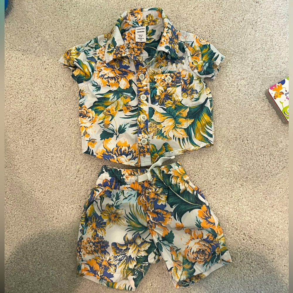 Boys Nordstrom Hawaiian button down shirt and shorts set, size newborn